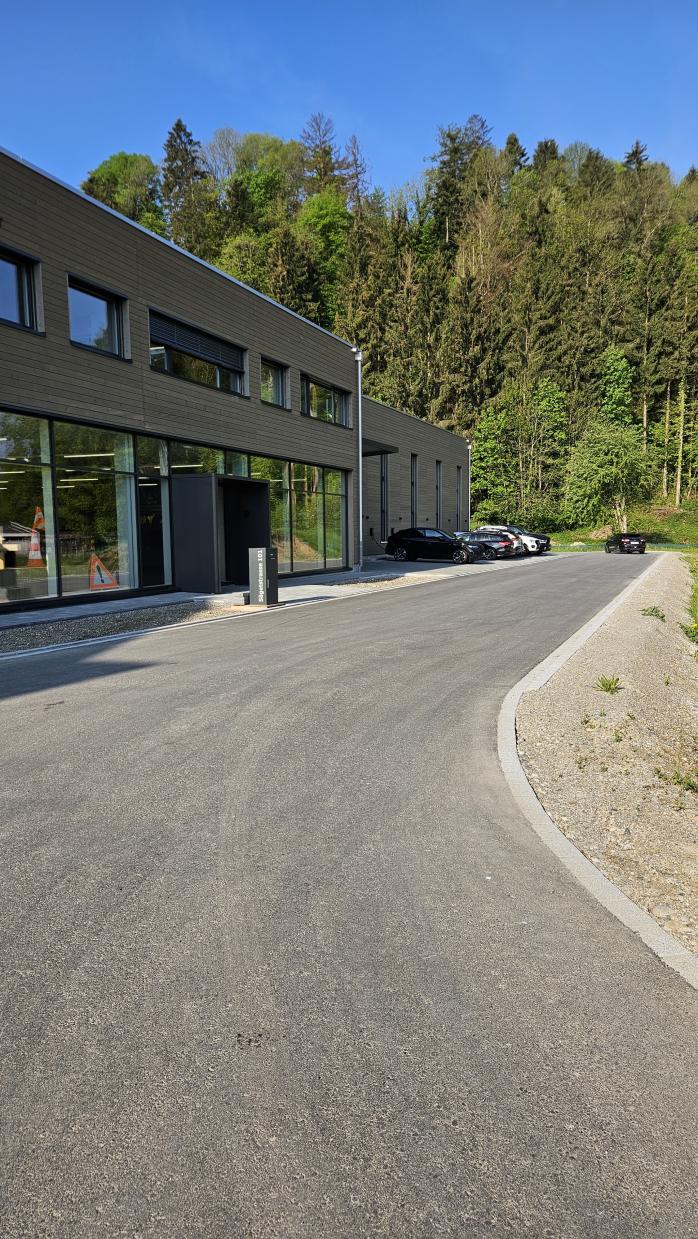 NB Bürogebäude mit Trainingshalle, Sägetstrasse, Strengelbach